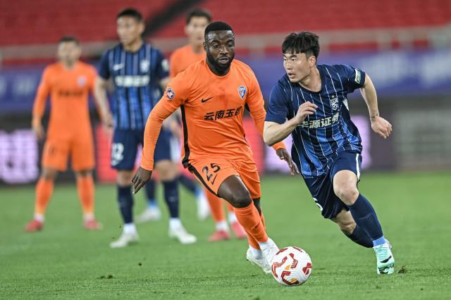 必发体育-【中超】邓涵文1射2传 换帅三镇3比1玉昆赛季首胜