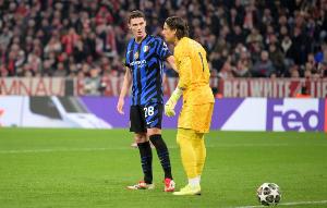 老铁球员真好用!战旧主索默10扑救帕瓦尔破门,国米引进花3830万