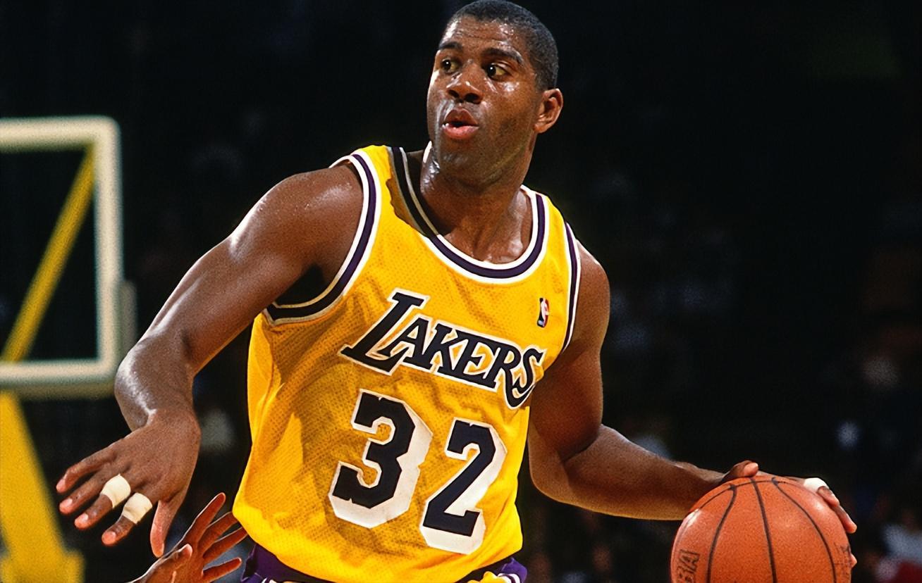必发官网-NBA五大个人奖项最年轻球员盘点：魔术师一纪录45年无人能破